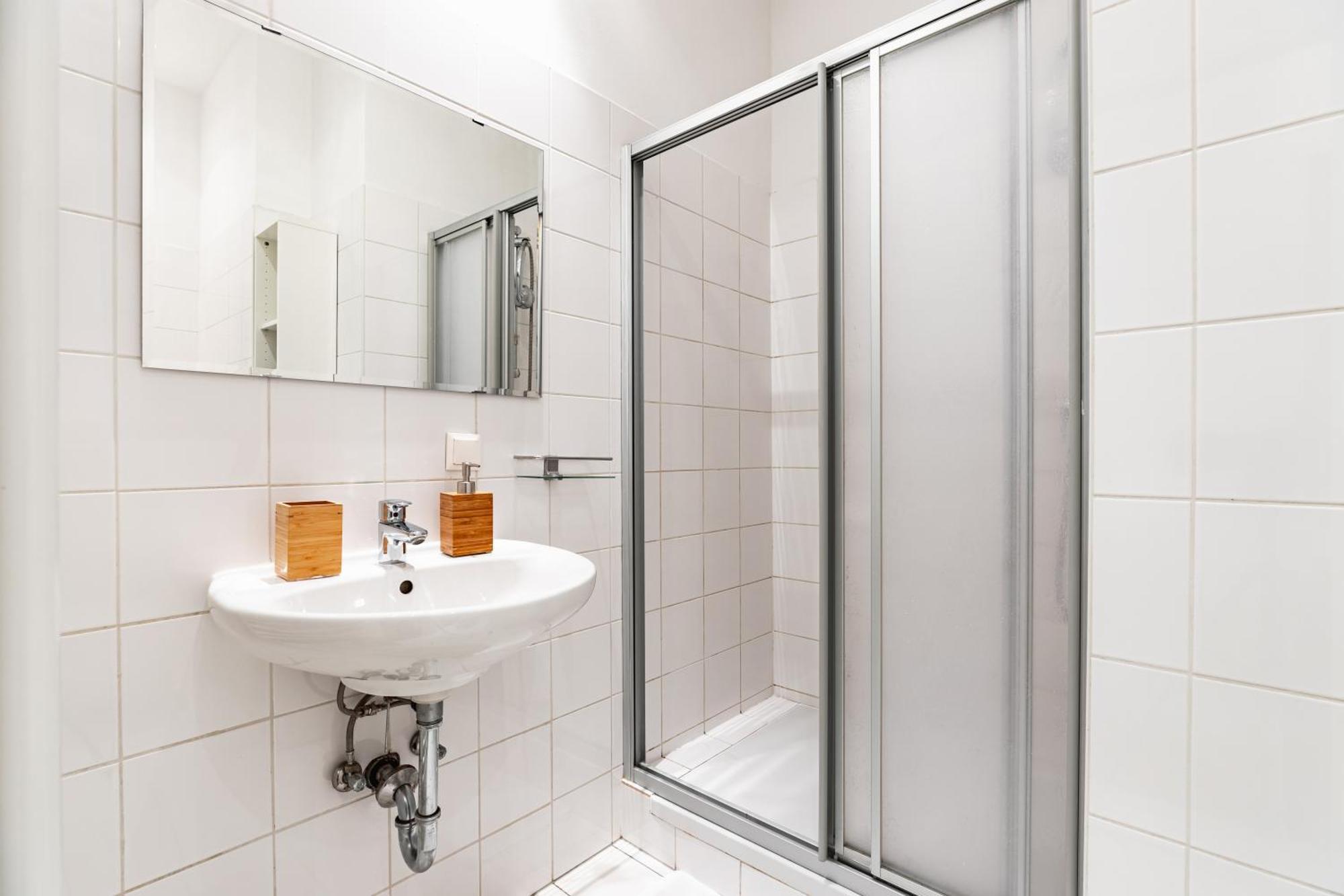 Spacious 3-Room Apt. 15 Min To The City Center Vienna Luaran gambar
